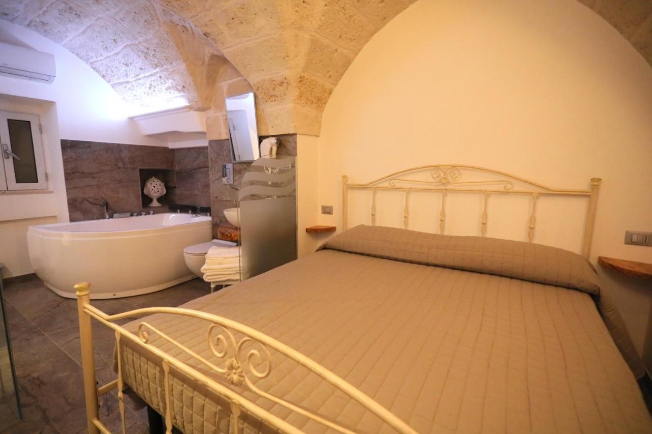 Dimora Le Volte Bed & Breakfast Fasano Dış mekan fotoğraf